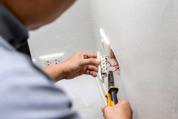 Best Outdoor Lighting Installation  in Heidelberg, TX